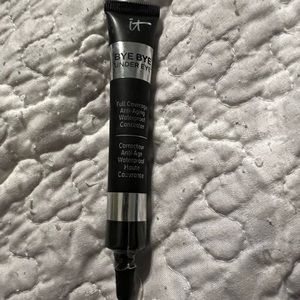IT cosmetics bye bye under eye